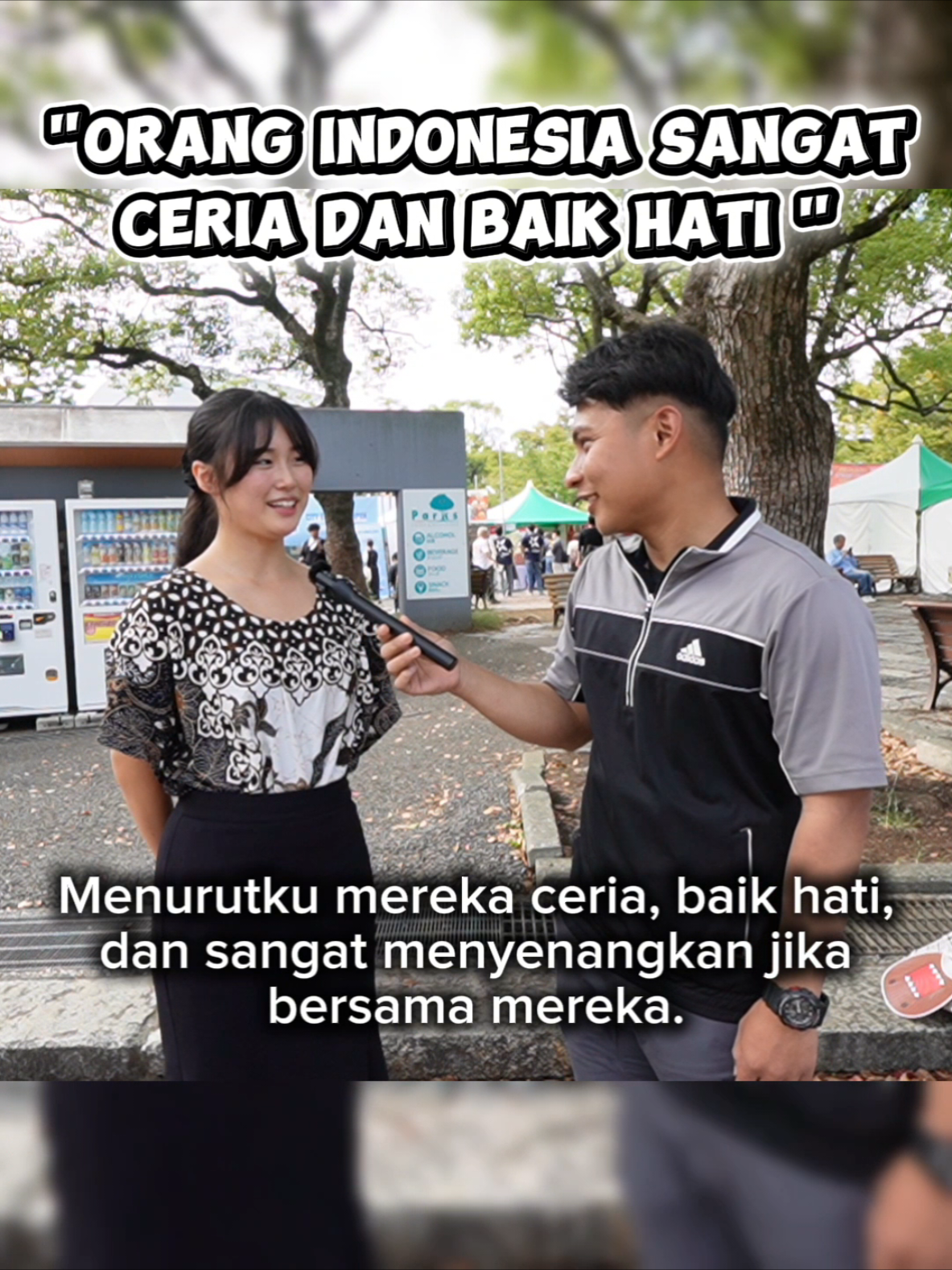 Interview mahasiswi jepang yang bisa bahasa indonesia dan dia memiliki teman orang indonesia.   Menurutnya orang indonesia sangat ceria dan baik hati, dia pun senang jika bersama dengan orang indonesia.   Dia bisa punya teman orang indonesia lewat aplikasi belajar bahasa, di even atau festival dan juga di universitas sekarang dia belajar.   Kalian gapengen nih punya temen orang jepang 😏??? #interview #bahasajepang #nihongo #cewejepang #fypage 