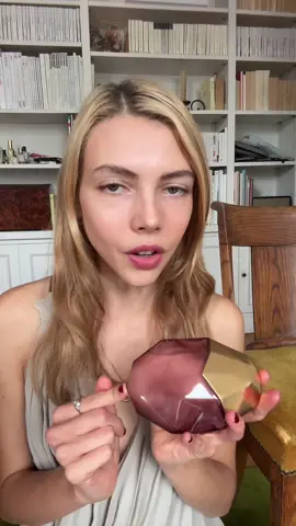 My fall fragrance 🍂 @Bella Hadid ‘s newest fragrance has the perfect blend of Papyrus, Vetiver and Lychee that will take me through the seasons. @'Ôrəbella now available at @Ulta Beauty #paris #fyp #fall  *collaboration commerciale* 