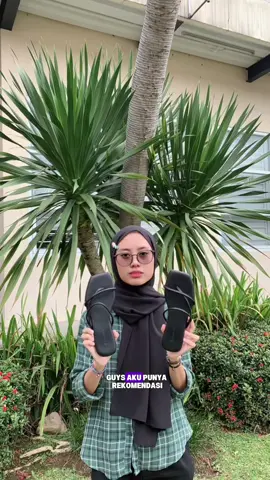 flat sandal yang super simple,kalian harus banget langsung co,jangan lupa co nya di live ya🤩‼️ #fyp #bluebells #kontenpromosi #kontenmarketing #review 