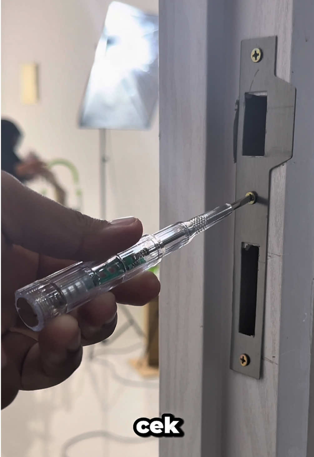 Deteksi arus & kabel putus cuma pake satu alat✅ ISKU  Tespen Led🔥 dengan body ABS kuat💪🏻 hasil presisi setiap kali pakai✅ aman dan profesional👌🏻harga terjangkau,  cek out keranjang kuning🚀 #iskuindonesia#testpenled 