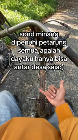 antar desa dulu bismillah tahun baru antar kota🙏🏻🙏🏻 #chopper #fyp #touring #semua @𝖗𝖎𝖆𝖓 𝖈𝖔𝖗𝖔🧬 @aissss 