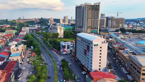Kalau ke Batam tapi belum ke Nagoya, berarti belum benar-benar le Batam. Suasana Nagoya, ramai tapi tetap punya sisi estetiknya sendiri #hotel #batamtiktok #batamhits #batampunyacerita #batamvibes 