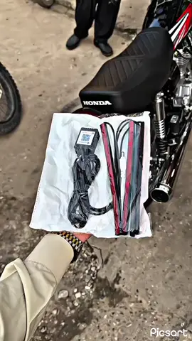 Sb ko nachaye gay💀🤌🏻#fypシ #honda125 #lover #unfreezmyaccount #saboor7ti