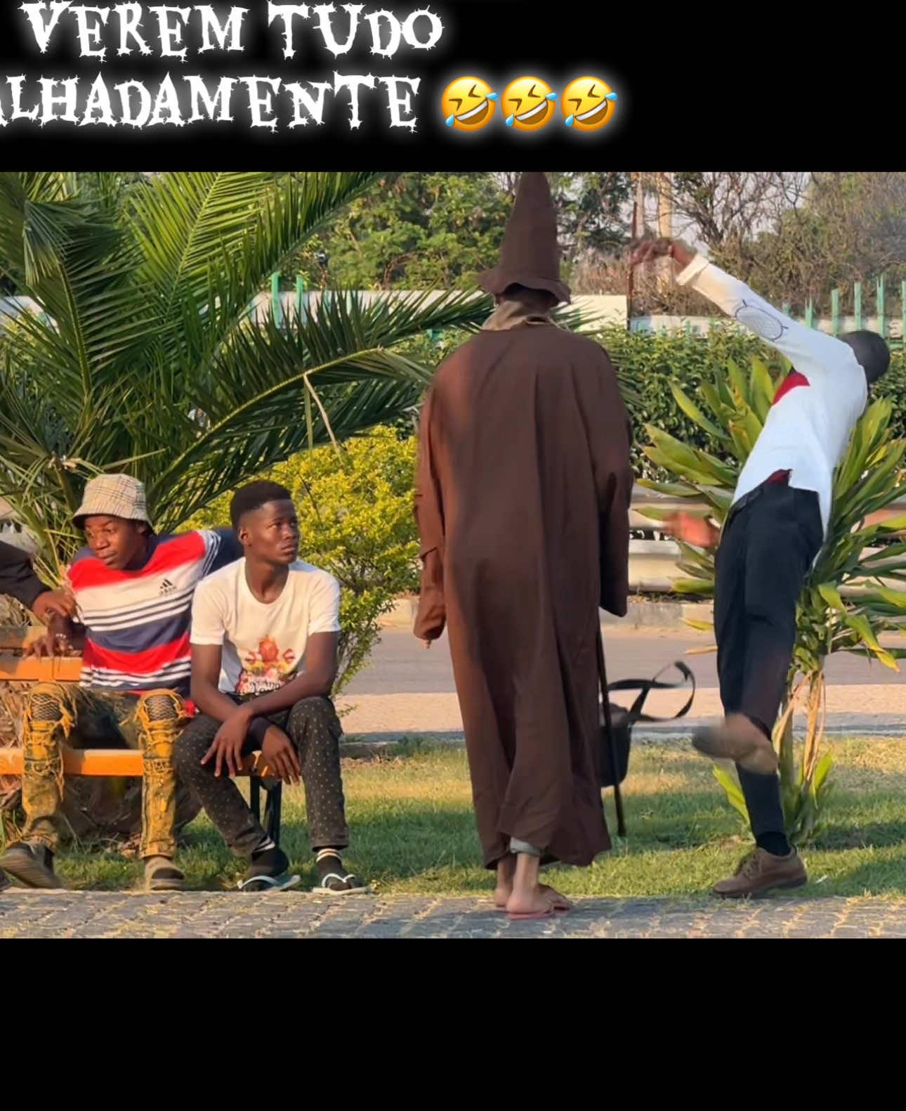 Vocês merecem ver essa pegadinha do “bruxo que manda” na horizontal, para verem tudo detalhadamente 🤣🤣🤣🤣 Gostaram?