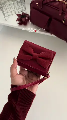 your sign to change your wallet ♥️ #wallet #redwallet #trifoldwallet #walletforwomen #giftidea 