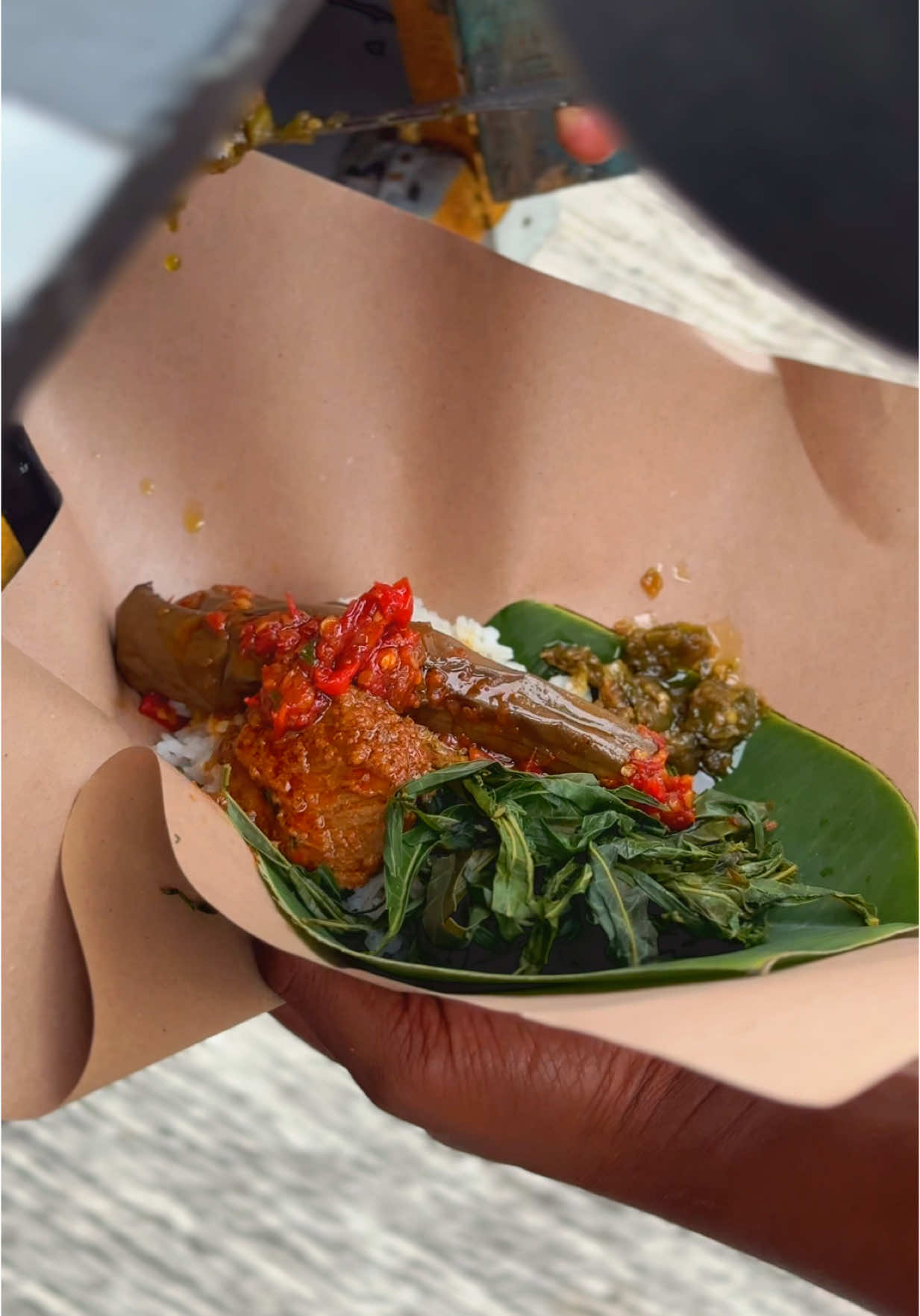 Nasi Padang Motoran Enak Murah Banyak!!! Di Jalan Cik Di Tiro!  #nasipadang #pemujarasa #fajarminang 