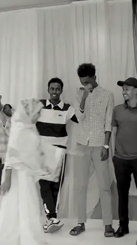 Rijaal ali official ka soo daawo muuqaalka oo dhameystiran @HOM_🧡🎻 @Rijaal ali official🇸🇴🎶 @Zamiir Ali Offciall🪗🎸 @MARWAANI🎤🦅 