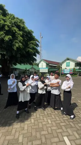 #IXG ; 😛😛 #justforfun #4u #xybca #kediri24jam 