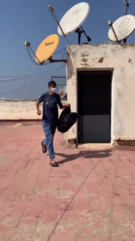 حاولو تبعدو علي 💔المشاكيل اخوتي 🥲……..