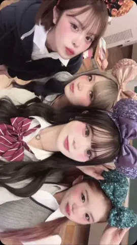 撮り方可愛いから真似して🫶🏻 @🌸桜🌸 @おさき🤷‍♀️ @中島 結音（ゆのん） @あみか🦄✨@フォーエイト 