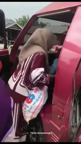 VIDEO VIRAL Isteri diceraikan oleh suami setelah suaminya lulus P3K.