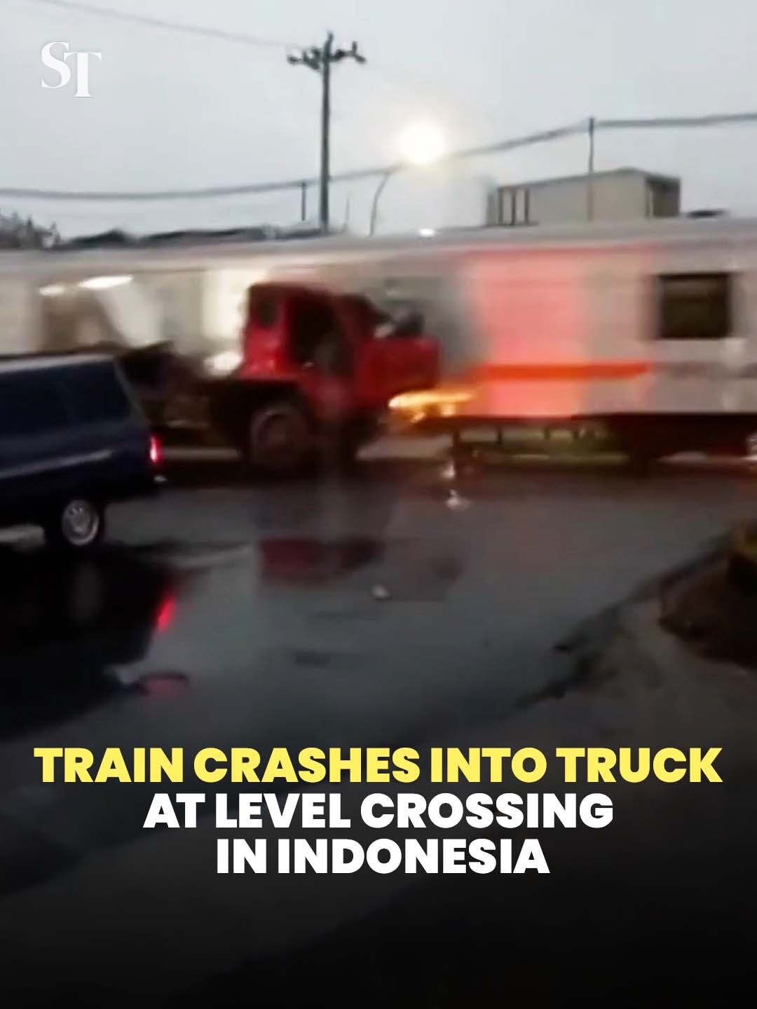 A train crashed into a truck at a crossing in Semarang City, Indonesia on Oct 21. No injuries were reported. #SemarangCity #Indonesia #train #crash