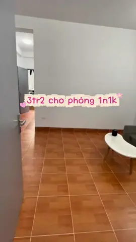 Căn trọ giá dân nên bạn nào chưa có phòng thì liên hệ tớ nha 🫶🫶 🏢 189 nguyễn ngọc vũ, cầu giấy 👉 Full nội thất như hình: có máy giặt riêng ⏰trống 👉 dạng 1n1k 👉 thang bộ tầng 3 👉 diện tích 35m2 ❌ dịch vụ: điện: 4k/số. nước: 35k/khối. wifi: 100k/p. vệ sinh: 100k/1p Hđ 12 tháng#phongtrosinhvien #phongtro #trodephanoi2 #chungcu #phongtrodep 