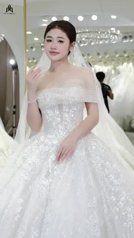 Váy cuo ngoại nhập hàn quốc #helenbridal #studiohanquoc #xuhuongtiktok #chụphinhcuoidep #anhcuoicogu 