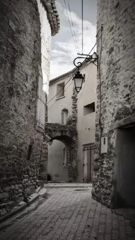 اذا شفت الوجوه اثكلت عنها ابعد#الشاعر_سعد_صالح_البدري #شعراء_وذواقين_الشعر_الشعبي_العراقي#شعروقصايد_خواطر_غزل_عتاب #شعر#fyp  