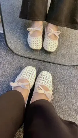 ditunggu yaa jangan sampe ketinggalan🤭‼️🫶🏻#newflatshoes #newproduct #localbrand #navisabasiccolection #fyppppppppppppppppppppppp 