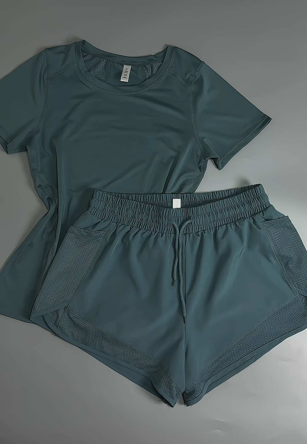 pretty running shorts & top> #runningshorts #joggingoutfit #gymoutfit #fyp 