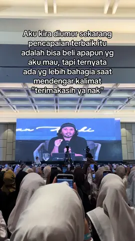 Ternyata lebih bahagia saat mendengar kalimat itu 🥹❤️✨ #foryou #ibubapak #bahagiaitusederhana #alhamdulillah #allahumabarik 