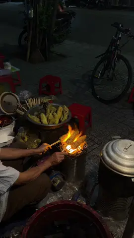 Trời lạnh rồi gửi ngay clip này cho đứa bạn thân rủ đi ăn ngô nướng thôi. #vinh #tpvinh #nghean #npthao9x #xuhuong 