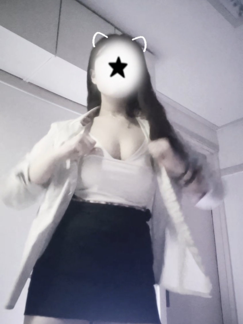 고양이 입양ㄱㄱ . . . . .. . . . . . .. . . . . . . . . . . . . . . . . .. . . . . . . . . . .. . . . . . . . .. .. . . . .. . . . . #해시태그하나만했는데설마추천이겠어 #고딩 #fyp #춤 #07 