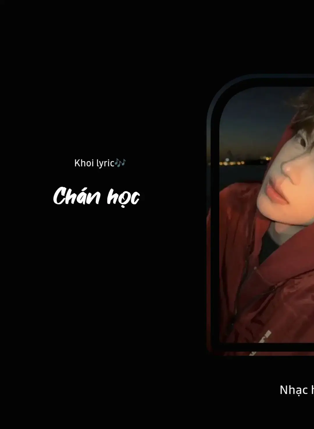 Vì cha mẹ tao ráng học Tiếng Việt sửa đổi tao chán học  Nói với mình là ráng bọc  Nhưng mà trong tâm tao chán học  Không có time để tán dóc  Có khi ngủ dậy buổi sáng  khóc Điểm học kỳ phải cán mốc  Đừng ép tao nữa tao chán học  Chữ Tiếng Việt giờ ô vuông  Tam giác vòng tròn lại ô vuông  Bằng tốt nghiệp giờ mua luôn  Học hành kiểu này tao thua luôn  Không mười hai tao buông luôn  Chứ học kiểu này sao suông suông  Đậu đại học rồi luống cuống  Chưa chắc có việc lại buồn luôn  Học cho nhiều mà ra ngoài đời  Cũng chưa chắc hơn người ta  Tuổi của mày mà không có tiền  Làm sao mà lo cho được người nhà  Có trường nào nó miễn học phí Cái vụ đó ở đâu mà ra  Hết tiền trường rồi đến tiền quỹ  Tiền giữ xe cũng là tao trả  Giờ tao chán (chán học)  Bây giờ tao chán (chán học)  Giờ tao chán (chán học)  Bây giờ tao chán (chán học) Giờ tao chán (chán học)  Bây giờ tao chán (chán học) Giờ tao chán (chán học) Bây giờ tao chán (chán học) #music #nhacnaychillphet #xh #ctxhtiktok #viral 