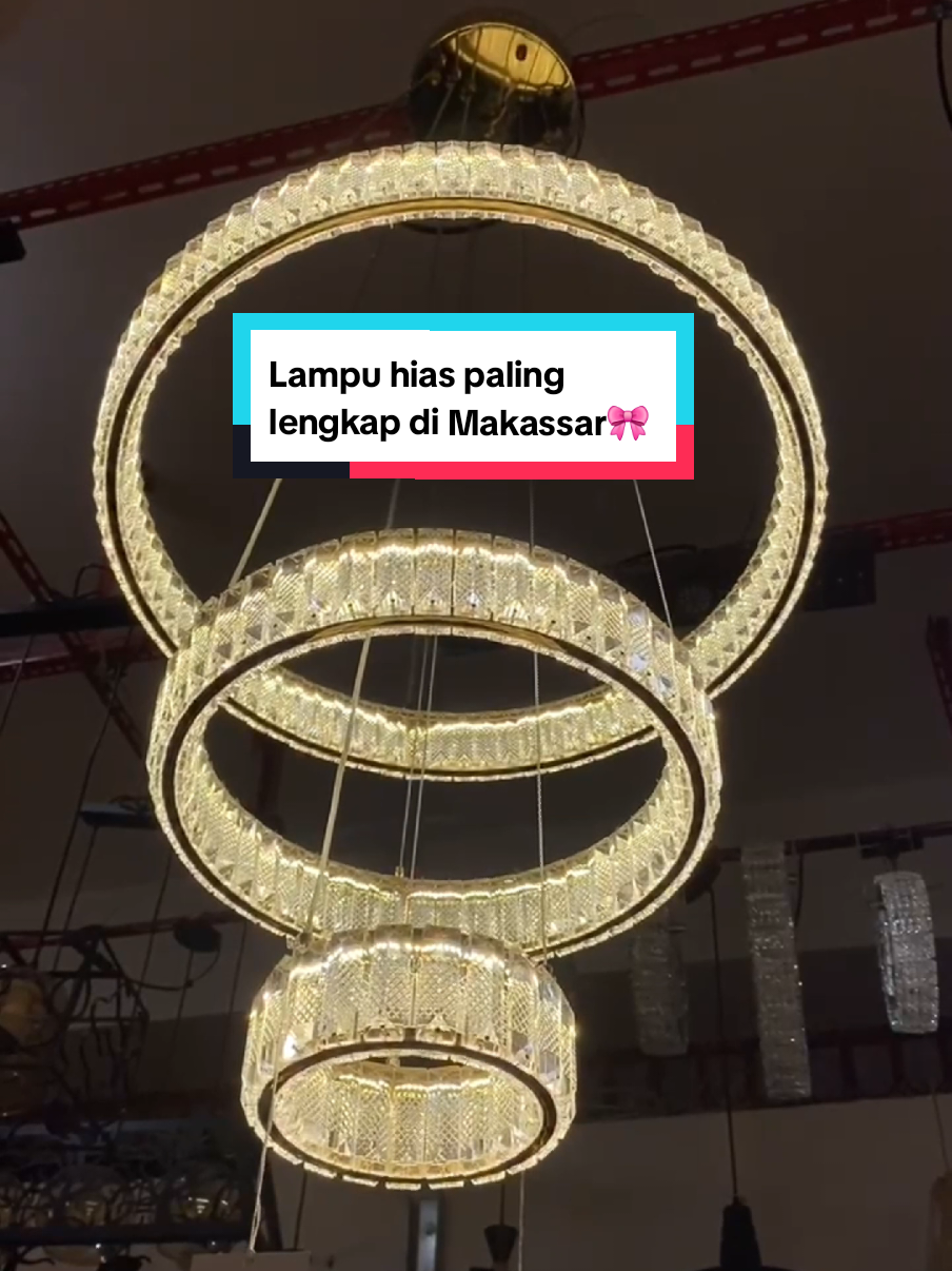 Kamu lagi cari lampu hias yang lengkap di kota Makassar?🤔 Sukses Bangunan solusinya😇 - Toko Sukses Bangunan menjual berbagai macam model,warna dan ukuran lampu hias dari Cheliolite @chelioliteofficial mulai daru lampu plafon, lampu gantung, lampu pagar dan masih banyak lagi, semuanya tersedia hanya di Sukses Bangunan. Dapatkan sekarang mumpung lagi banyak diskon spesial ulang tahun toko Sukses Bangunan Oktober in🔥🛍🛒 #suksesbangunan #lampuhias #lampurumah#bahanbangunan #fyp 