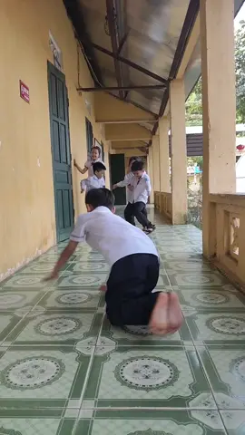 #hiphop #breaking #bboy #ỉn Đỗ Hoà Bình, lớp 1B trường tiểu học Trần Phú, Tuyên Quang 