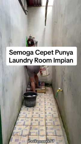 kadang suka bingung kalau mau jemurin karna keterbatasan tempat buat jemurin,andai aja punya laundry room yang luas bisar bisa buat jemurin baju juga ,bantu doa ya teman” 🤗 #laundryroom #nyucibaju #daily #dailylife #fyppppppp 