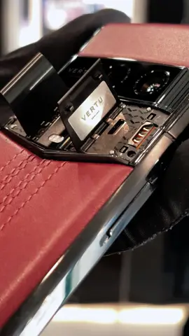 Meet the world’s first Agent Phone. This is Agent Q. Luxury. Intelligence. Power — in one frame. ⚡ #VERTU #AgentQ #LuxuryPhone #SmartLuxury #FutureIsNow#Vertuphonereview#Vertuphoneprice#Vertuphonegamingtest#rich #richlife #viral #fyp #foryou #luxury#luxurylife#money#moneytalk