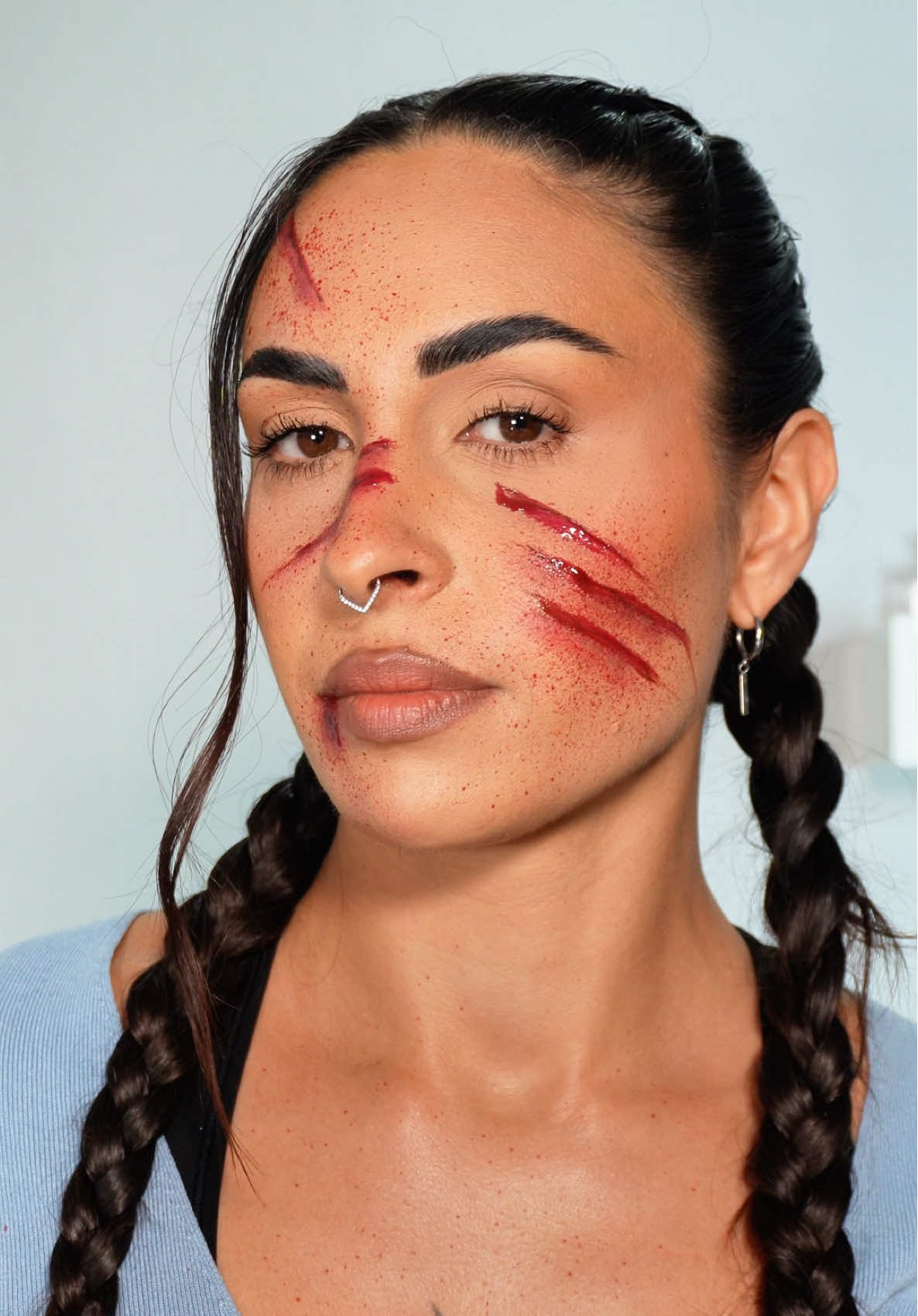 Manca poco ad halloweeen 👀🎃 L’acquerell resistance (510) @L’Oréal Paris  Eye-liner (coffee) @BELLAOGGI  Lifter gloss (taffy) @Maybelline NY  #halloweenmakeup #halloween #halloweentutorial 