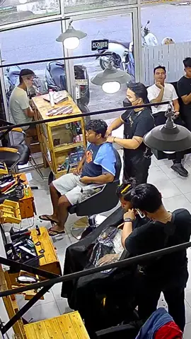 Ci o abang ni dek😂#barbershop #barberacademy #barberlifestyle #kangcukur #barberindo 