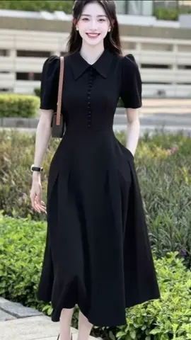 Đầm đen cổ bẻ dáng dài – đơn giản mà thanh lịch, mặc đi làm hay đi chơi đều cuốn hút 💫 #damden #vaydaitrangnhã #thoitrangnu #outfitnu #elegantstyle