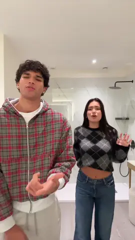 Con un leggera differenza di altezza @Rebecca Parziale 