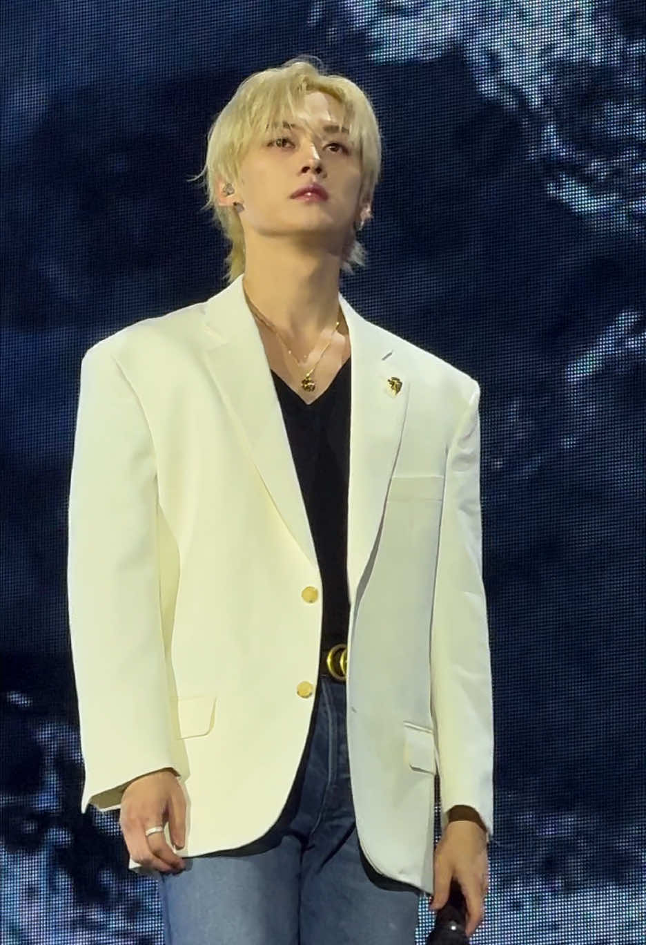 #CINEMA by #LeeKnow 📹 #StrayKids #스트레이키즈 #리노 