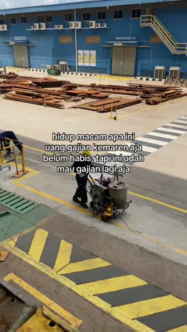 info sintai😶 #helmkuning #fyourpage #kulipabrik #gajiantelahtiba 