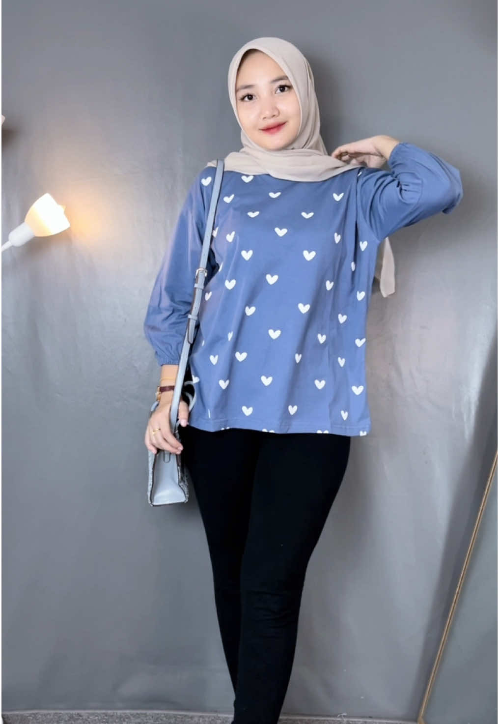 #atasanwanita #blousemurah #outfitinspiration #longsleeve #tshirt 