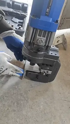 mesin pelubang hidrolik  #perkakas #pelubangbesi #pelubanghidrolik #MesinBorpelubanghidrolik 