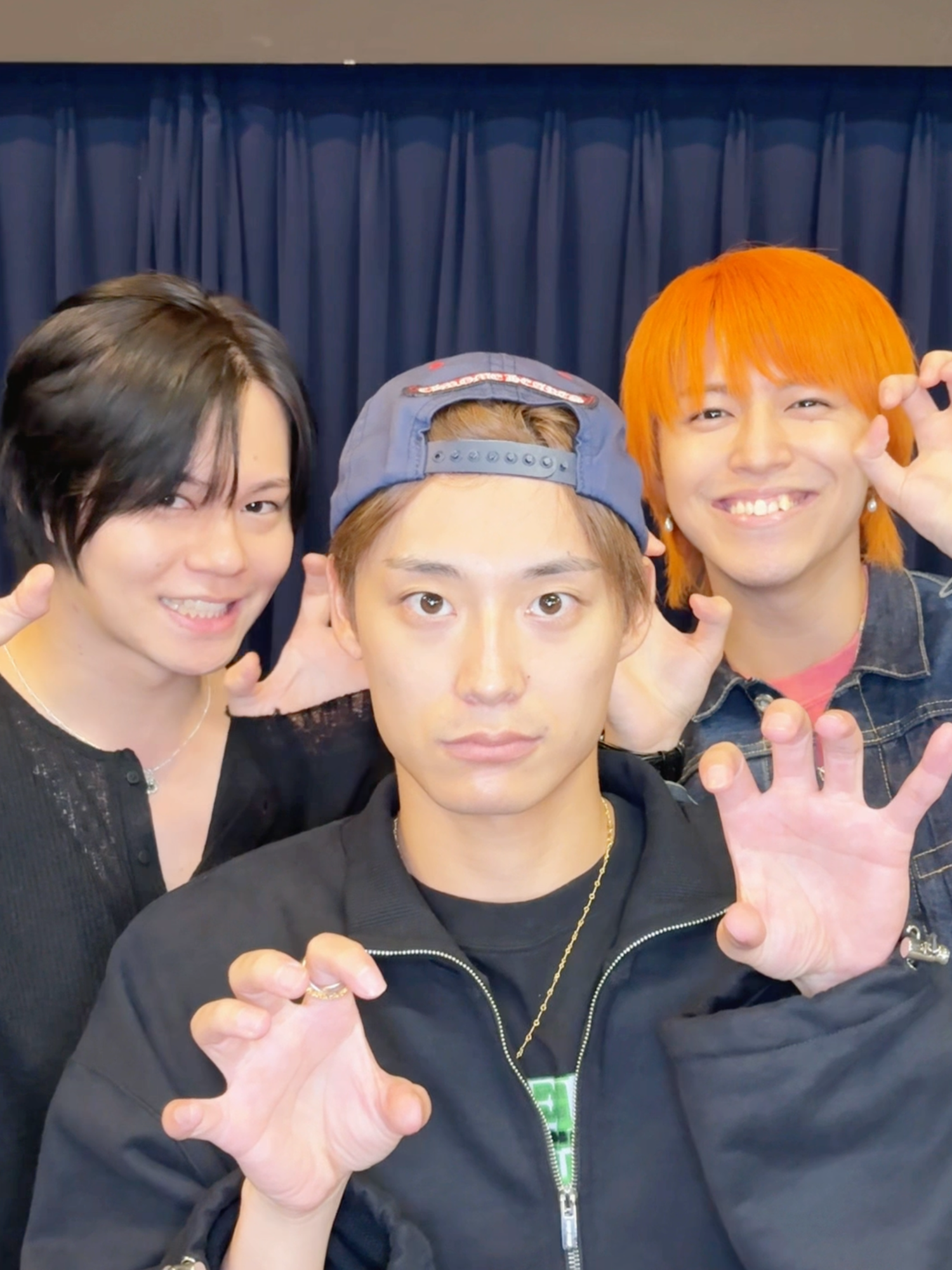 リベンジ？ @takashi_matsuo0923 @aloha.takamatsu #超特急Mステに向けて爪トギ中 #カイ #タカシ #アロハ #超特急