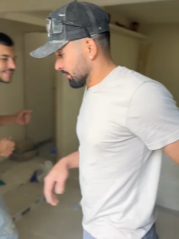 El ambiente del colombiano 🇪🇸🇨🇴🇨🇴🇪🇸🤣 #colombianosenelexterior #colombia #latinosenespaña🇪🇸 #paratiiiiiiiiiiiiiiiiiiiiiiiiiiiiiii #comedia 