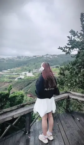 Có những nỗi nhớ chỉ có thể chôn sâu chứ không thể nói ra :))