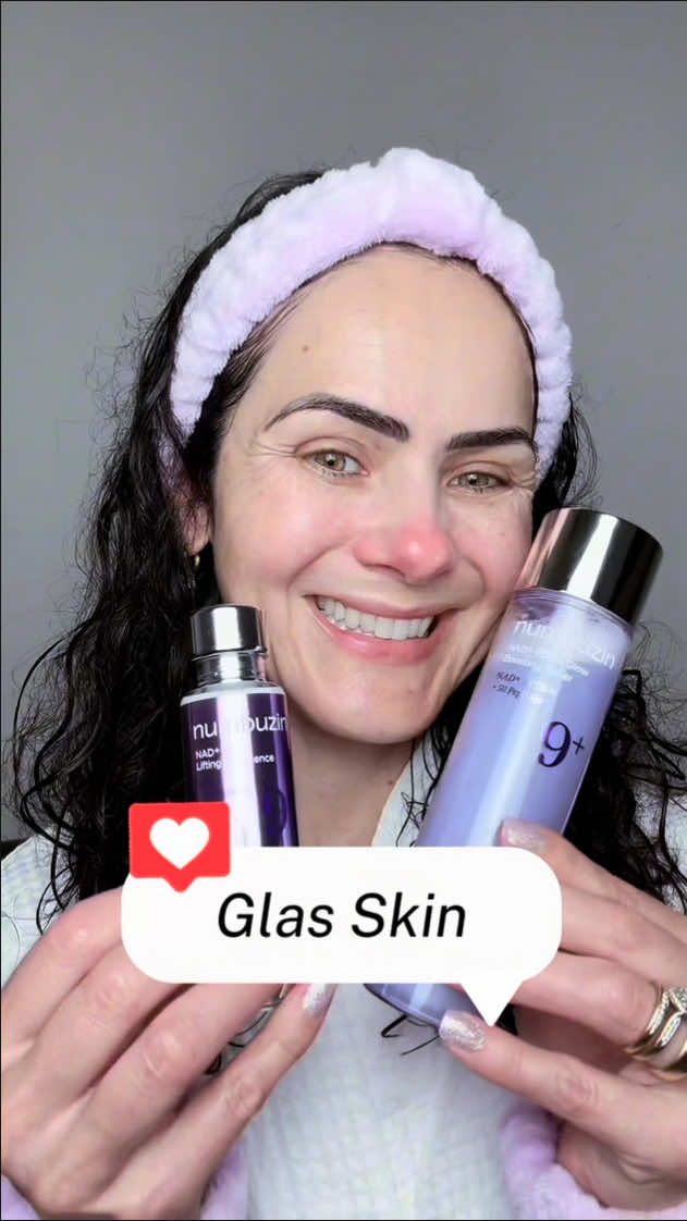 Day 1 to Day 3 — and my skin is already glowing ✨ The No.9 NAD+ Toner and Lifting Essence gave my skin that hydrated, plump, and firm look I’ve been wanting! Powered by NAD+, peptides, and pure salmon PDRN — this combo truly delivers that “glass skin” glow 💧 #nadessence #nadtoner #nad #koreanskincare #numbuzin  @numbuzin_global 