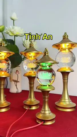 Đèn cầu phale hoa sen thân hợp kim màu đồng #dothocung #denthohoasen #denphale #bantho #thocung #tamlinh #phatphap #denthoquangvi #nammoadidaphat 