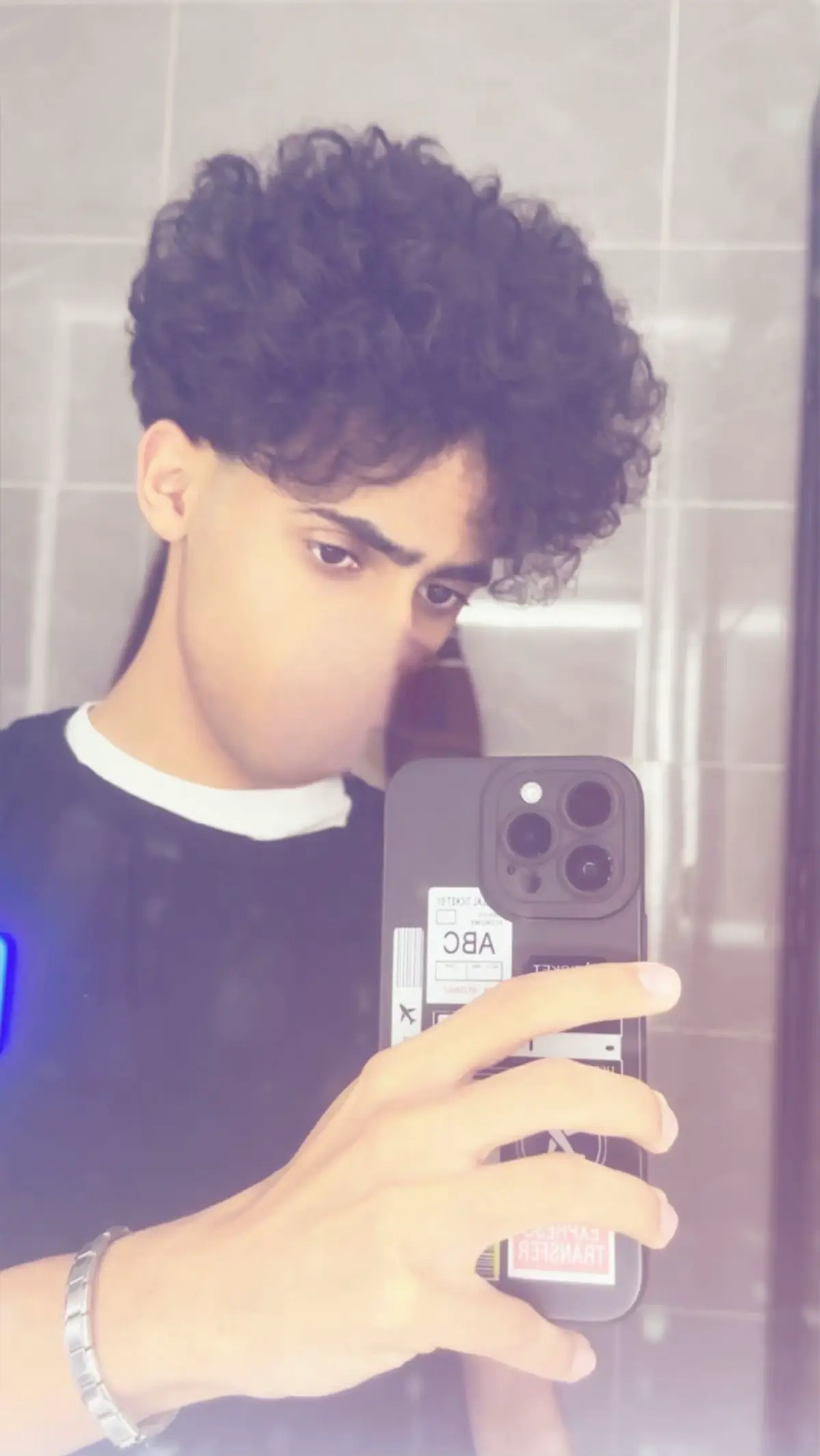 لنا يومين ب نادي لحد يشرها علينا😂