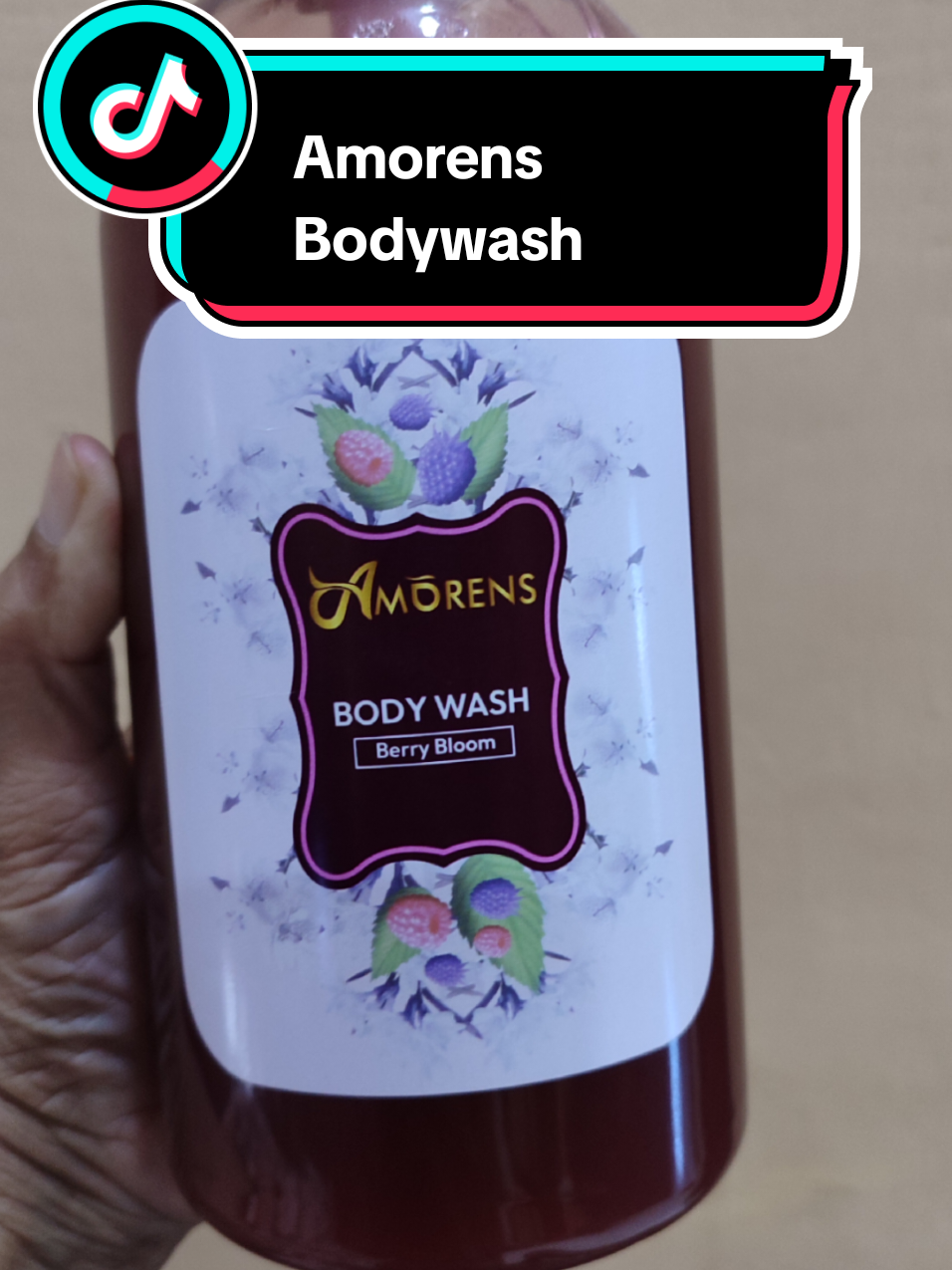 Mandi pakai amorens body wash nggak cuma wangi tapi juga bikin kulit lembab dan lembut , kemasannya jumbo isinya 1liter harganya terjangkau #amorensbodywash #sabunmandijumbo #sabunmandimurah #sabunmandiwangi #esthidirumah 