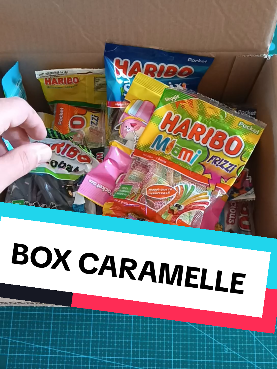 box lotto stock di caramelle Haribo ora disponibili su tiktokshop #tiktokshopitalia #haribo #box #caramelle 