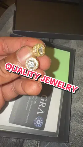 #labdiamond #jewelry #bling #icedout #studearrings 