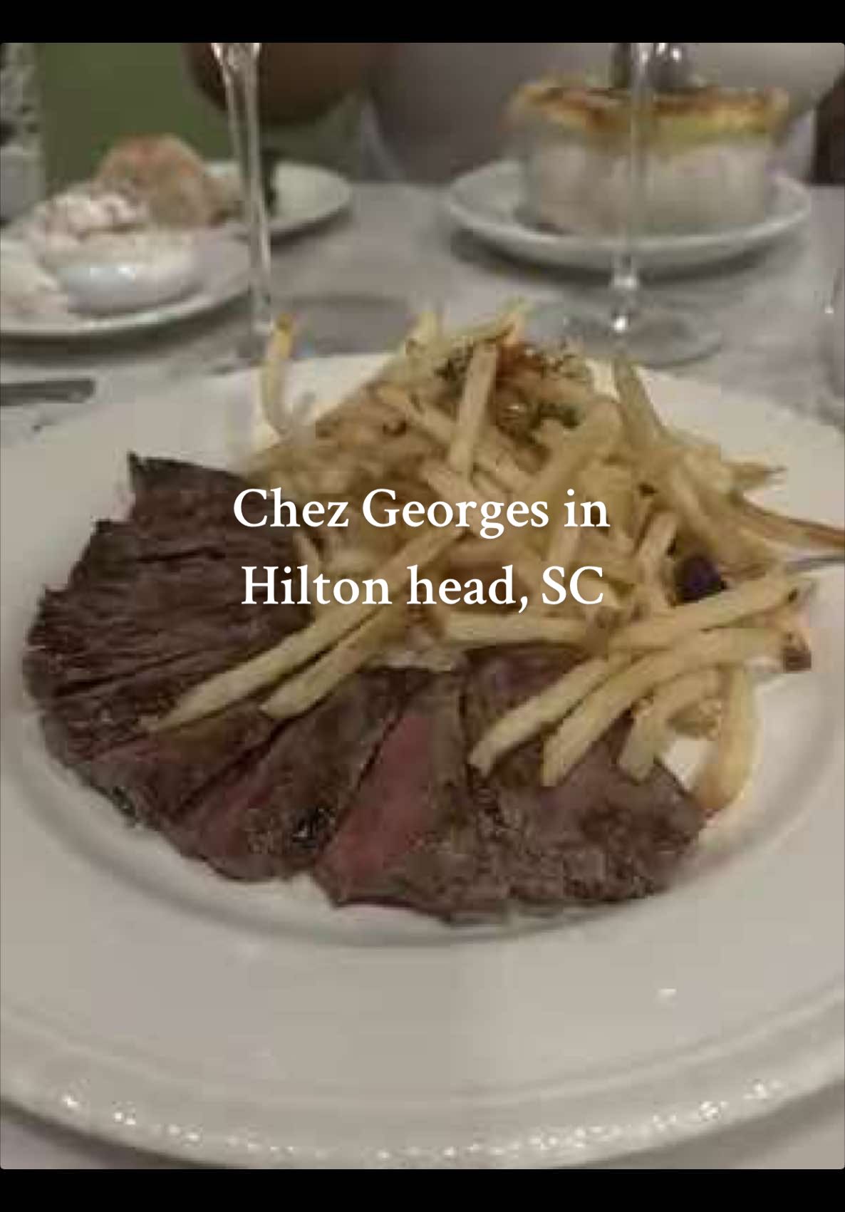 Réponse à @TheExecutiveWife  In French, “à point” denotes a steak cooked to perfection and juicy….with a warm, delicately pink center 🥩🤌🏽#steakfrites