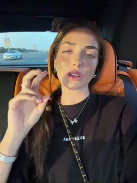 Listen now my song ,,Un deja vu” on all music platforms, and YouTube 