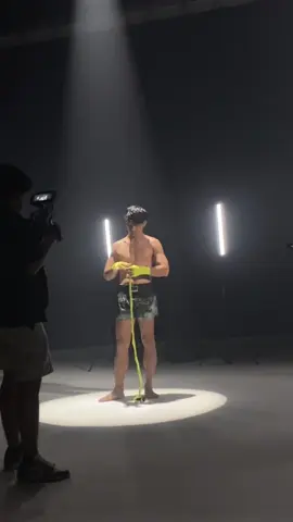 Behind the scenes 📸 🎥 #byoncombat #kickstraiking #themachete 