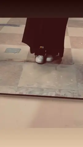 أحلا شي من أطلعين بـ عبايهه  🥺💞#مشاهير_تيك_توك_مشاهير_انستقرام #الي_تخمط_عتبرها_فانزه_الي_♡♕ 